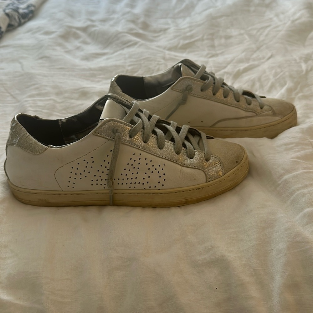 Women’s P448 white/silver low top leather sneakers - size 7/37